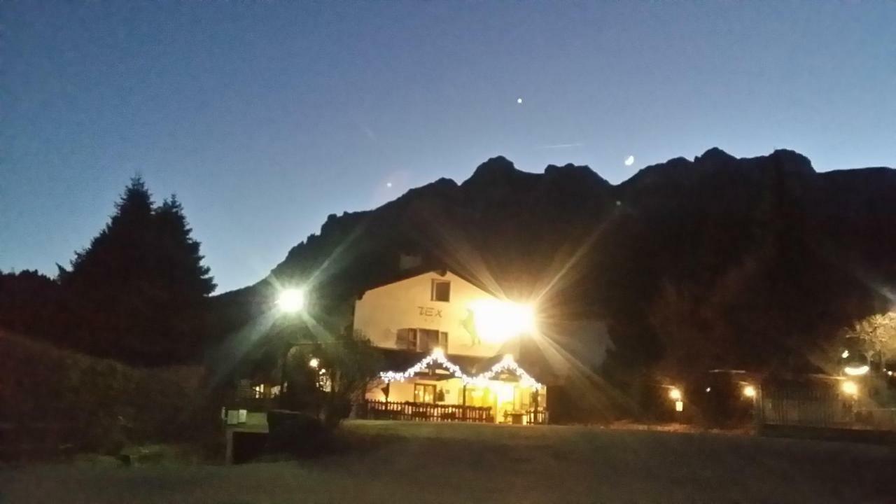 Botton D'Oro Delle Dolomiti Bed and Breakfast Vattaro Eksteriør billede