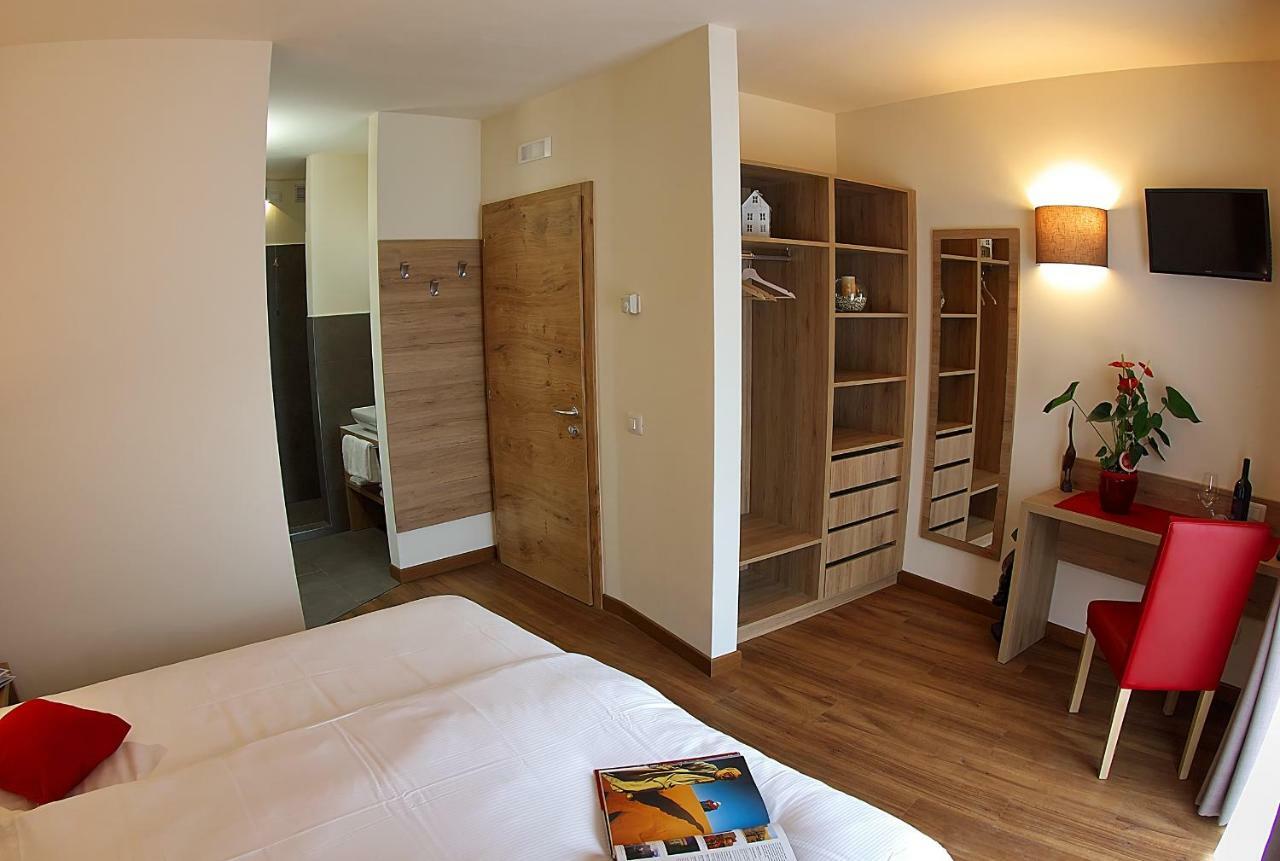 Botton D'Oro Delle Dolomiti Bed and Breakfast Vattaro Eksteriør billede